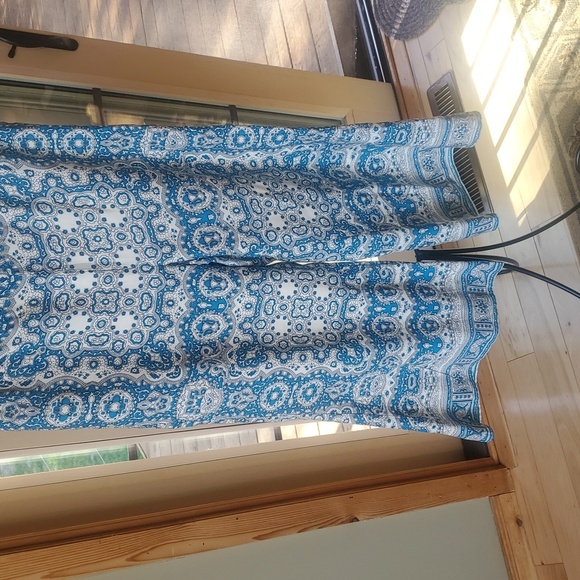 Feather Bone By Anthropologie Blue and White Patterned Lined Wide Leg Sz 6 Pants - Picture 11 of 16